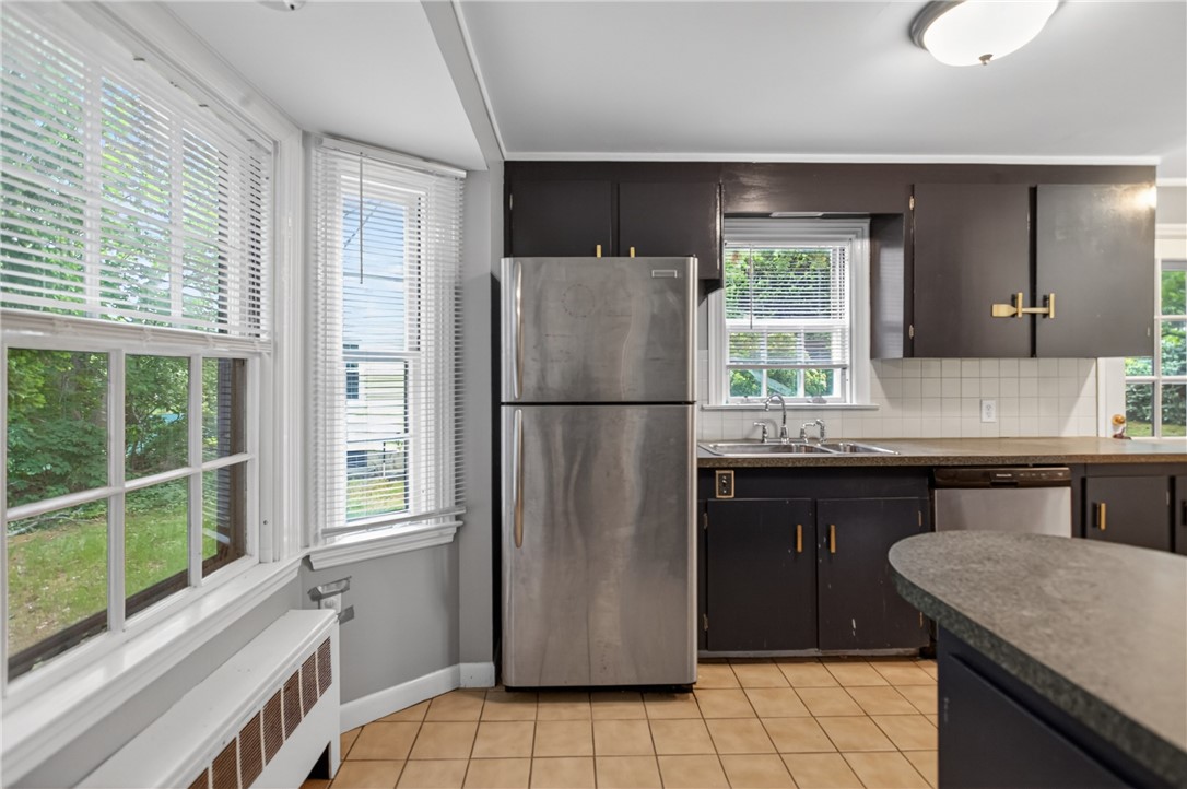 64 White Birch Road Cranston, RI 02920 - Photo 19 of 50