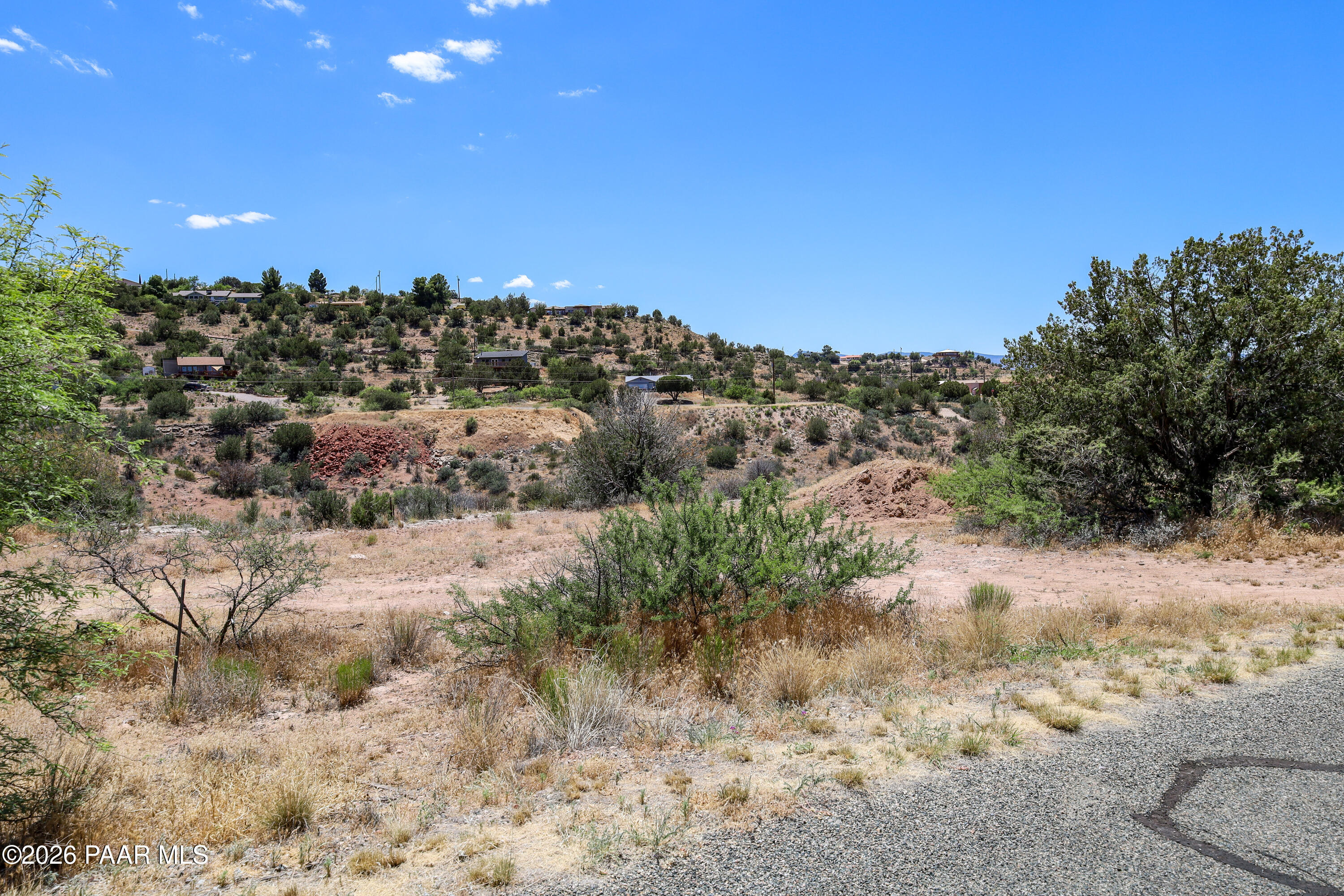 4835 Teepee Terrace Rimrock, AZ 86335 - Photo 15 of 23 a view of a dry yard with trees