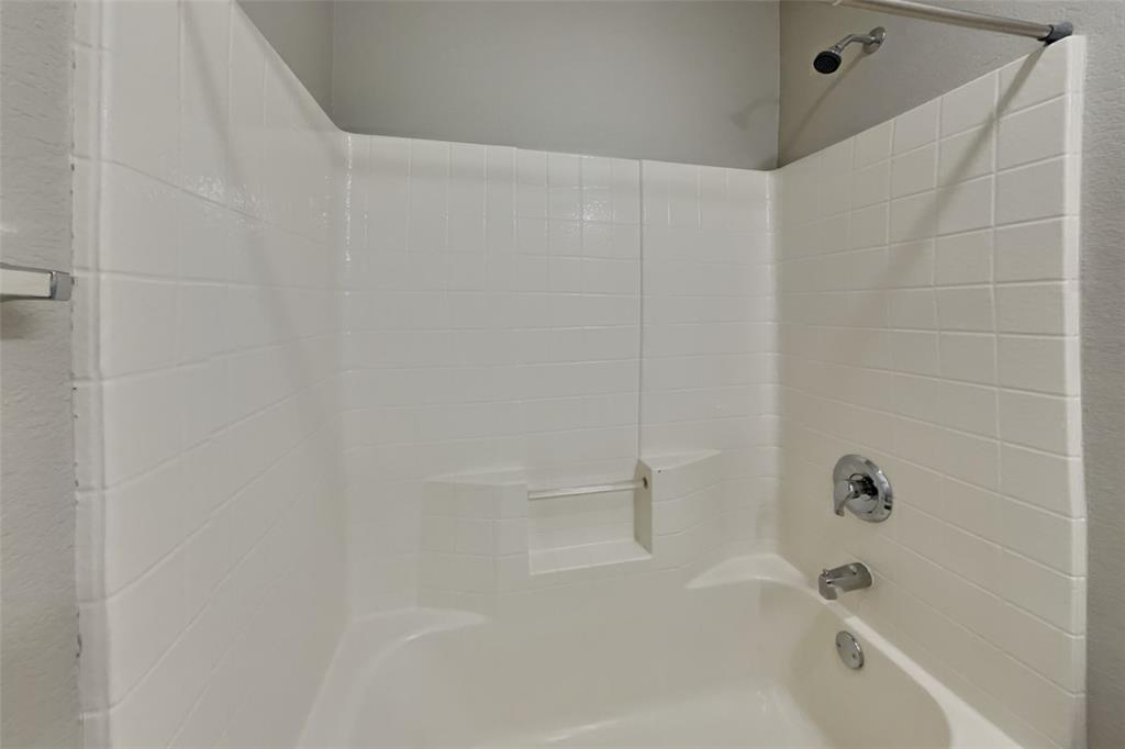 6017 Bronze River Road Fort Worth, TX 76179 - Photo 17 of 30