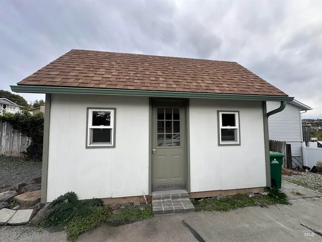 $410,000 | 2924 Meadowlark Drive, Lewiston, ID 83501