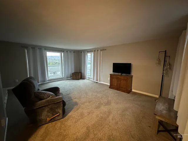 $410,000 | 2924 Meadowlark Drive, Lewiston, ID 83501