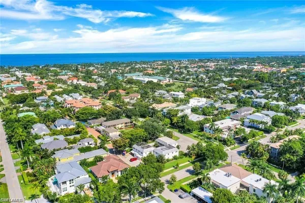 $5,000 | 780 10th Avenue South, Unit 1, Naples, FL 34102