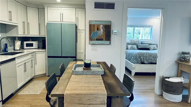 $5,000 | 780 10th Avenue South, Unit 1, Naples, FL 34102