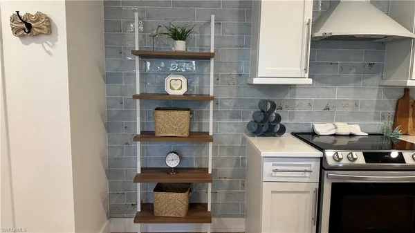 $5,000 | 780 10th Avenue South, Unit 1, Naples, FL 34102