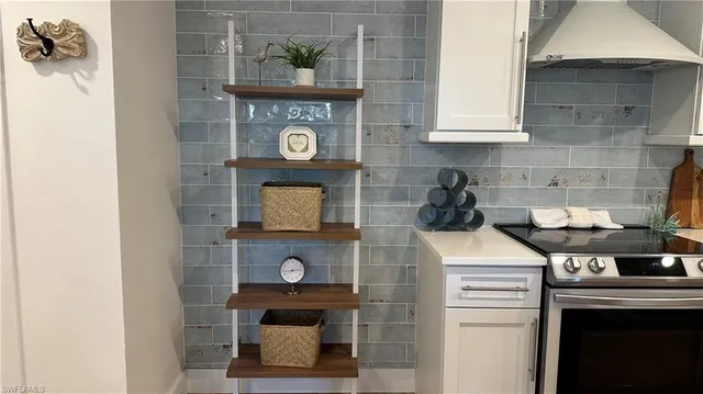 $5,000 | 780 10th Avenue South, Unit 1, Naples, FL 34102