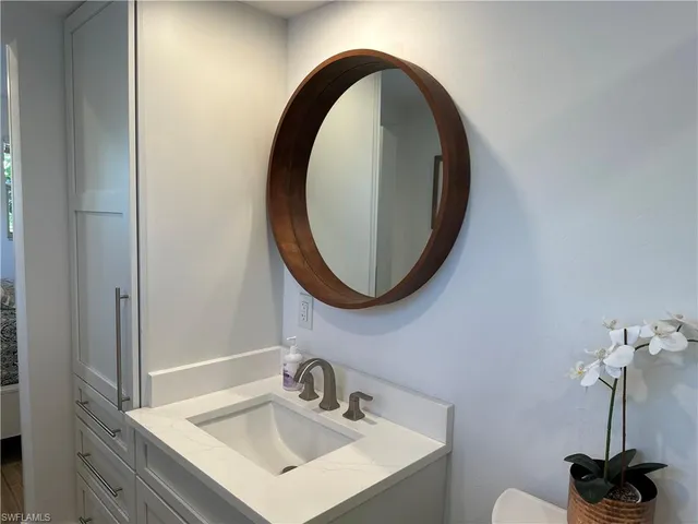 $5,000 | 780 10th Avenue South, Unit 1, Naples, FL 34102