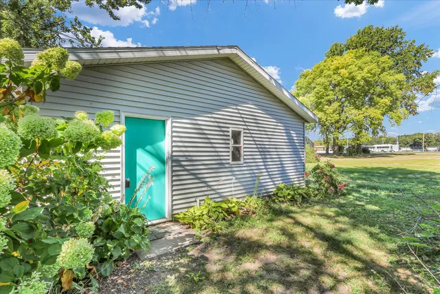 $212,500 | 102 East Warren Street, St. Joseph, IL 61873