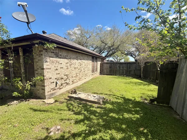 $269,900 | 4418 Glen Avon Drive, Pasadena, TX 77505