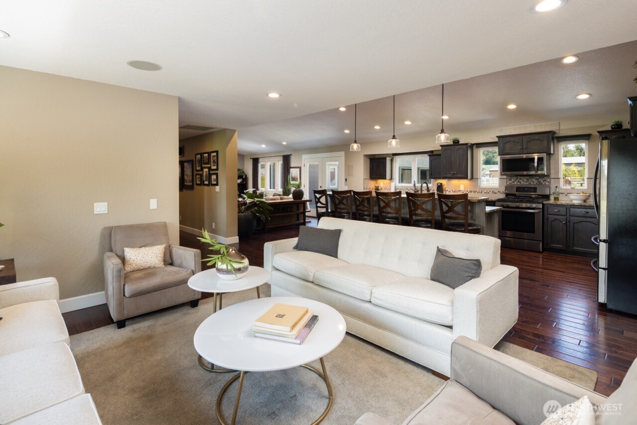 109 Bond Road Castle Rock, WA 98611 - Photo 11 of 40 Gallery Image 11