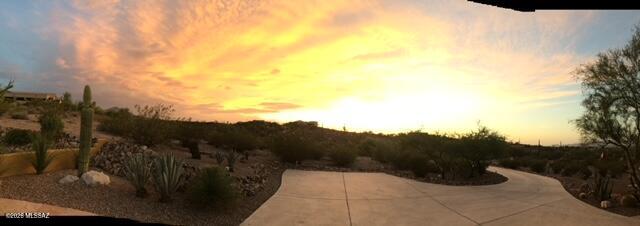6060 North Abington Road Tucson, AZ 85743 - Photo 37 of 47 Vibrant sky colors