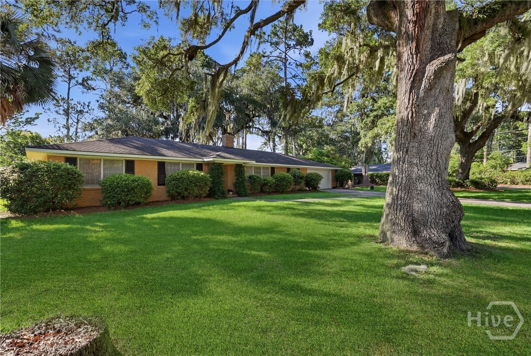 8305 Meadowbrook Road Savannah, GA 31406 - Photo 3 of 48