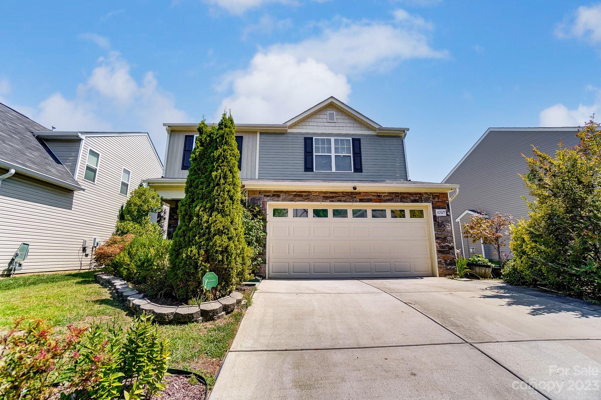 10927 Greenhead View Road Charlotte, NC 28262 - Photo 1 of 39 Gallery Image 1