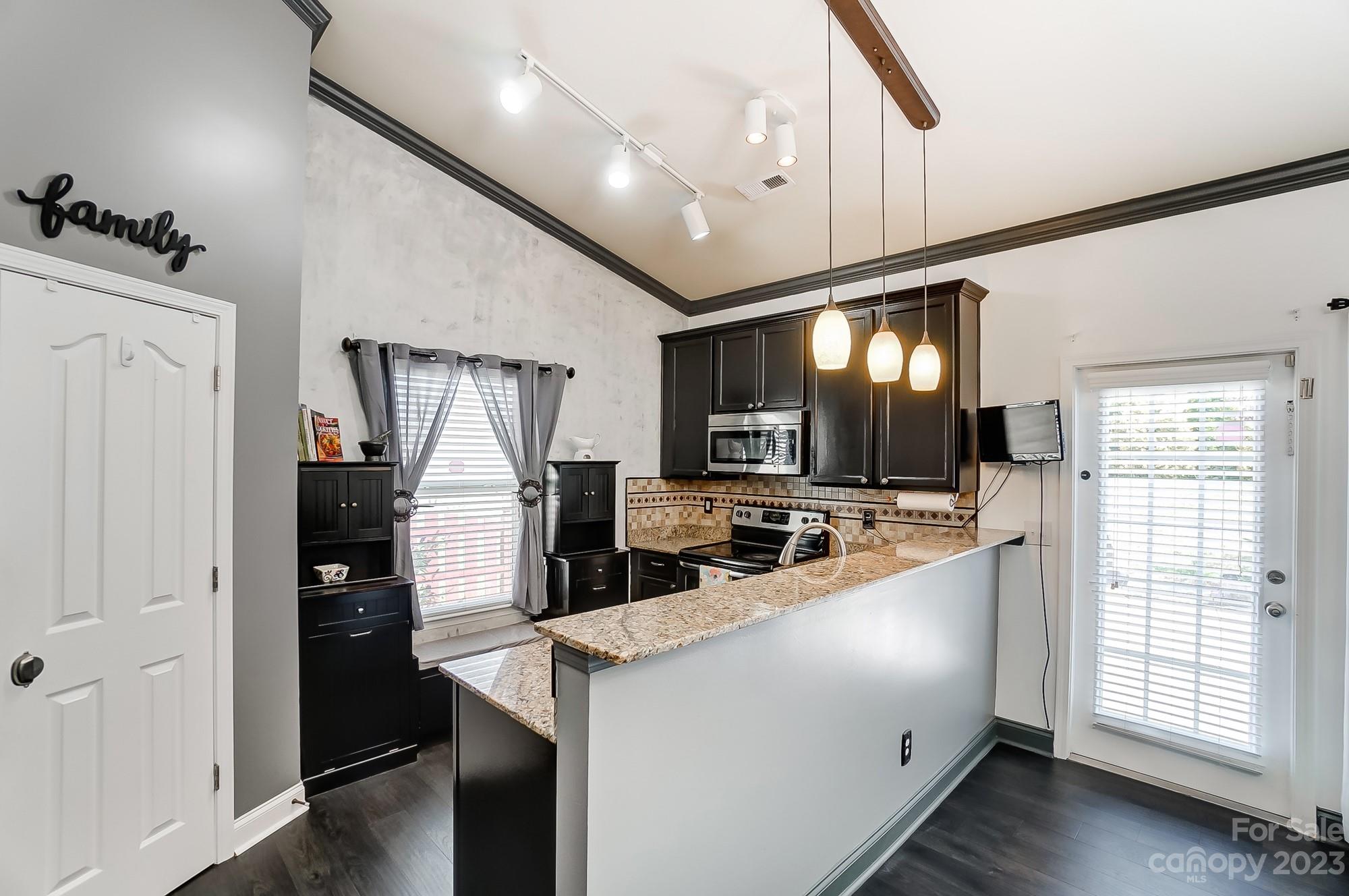 10927 Greenhead View Road Charlotte, NC 28262 - Photo 11 of 39 Gallery Image 11