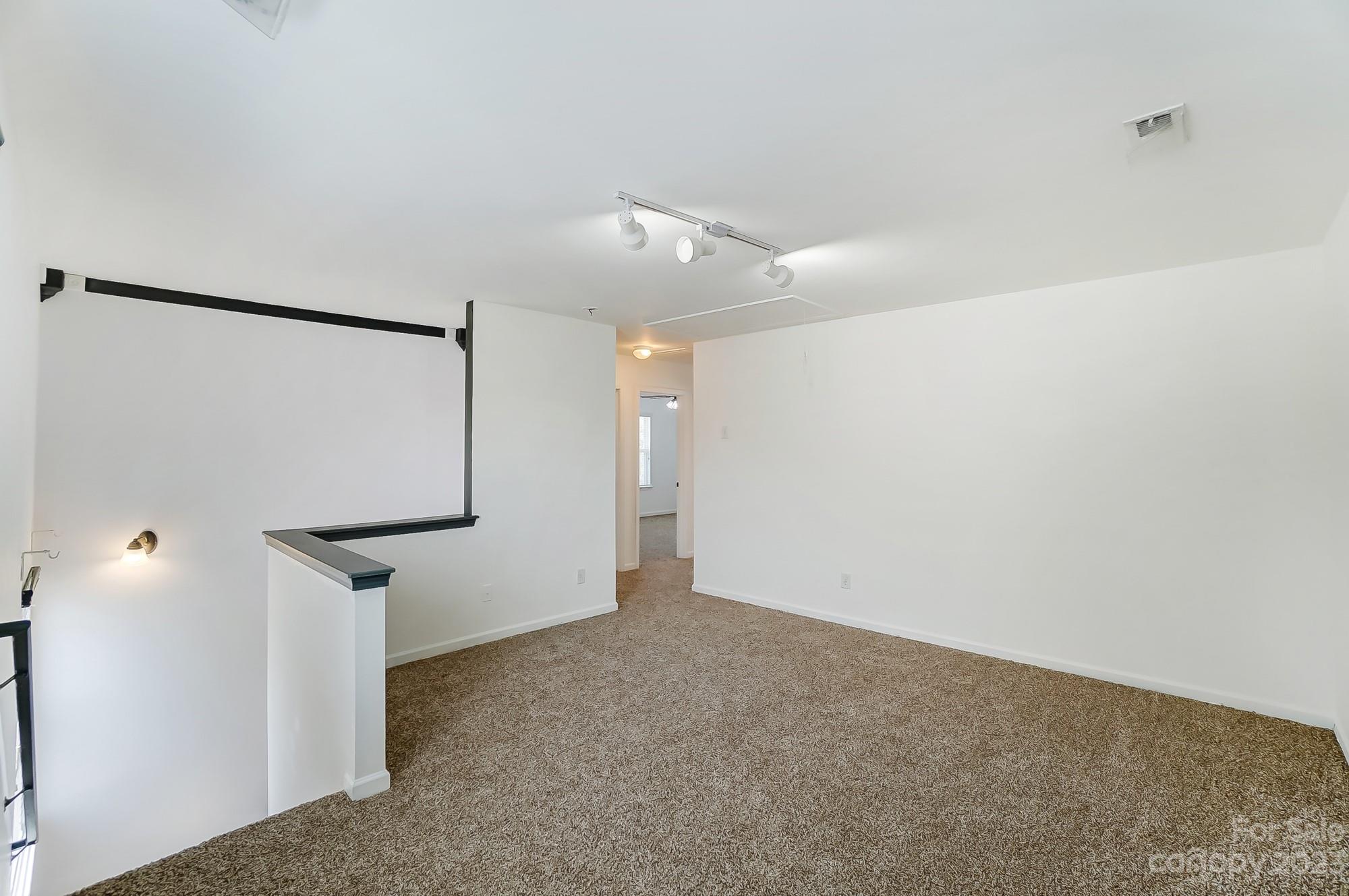 10927 Greenhead View Road Charlotte, NC 28262 - Photo 20 of 39 Gallery Image 20