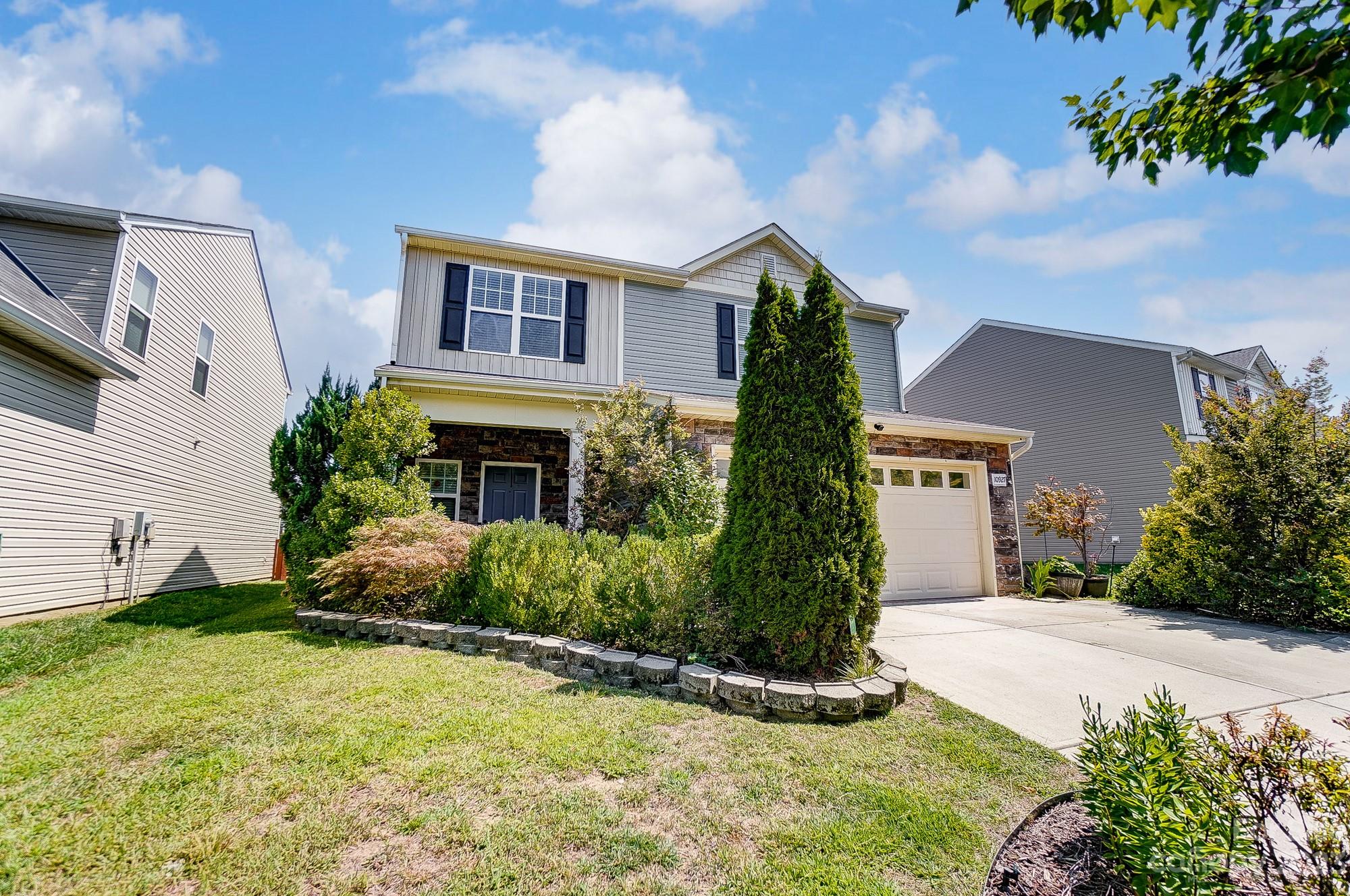 10927 Greenhead View Road Charlotte, NC 28262 - Photo 3 of 39 Gallery Image 3