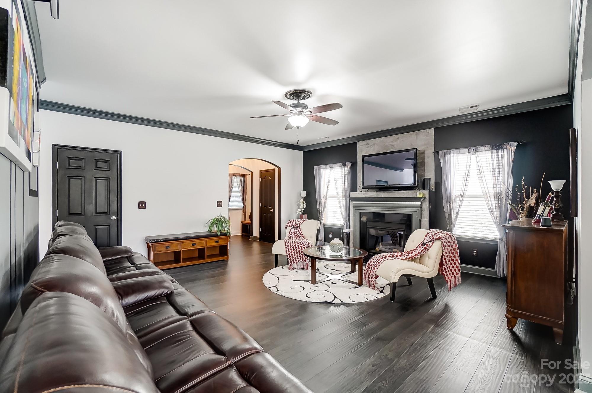 10927 Greenhead View Road Charlotte, NC 28262 - Photo 5 of 39 Gallery Image 5