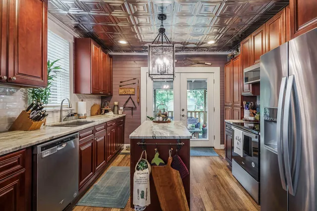 $359,900 | 231 South Young Street, Sparta, TN 38583