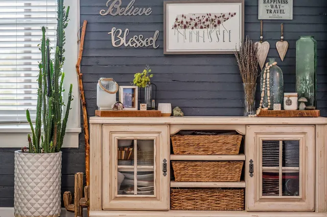 $359,900 | 231 South Young Street, Sparta, TN 38583