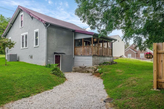 $359,900 | 231 South Young Street, Sparta, TN 38583