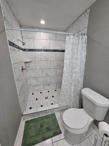 $1,800 | 13609 Hooper Road, Houston, TX 77047