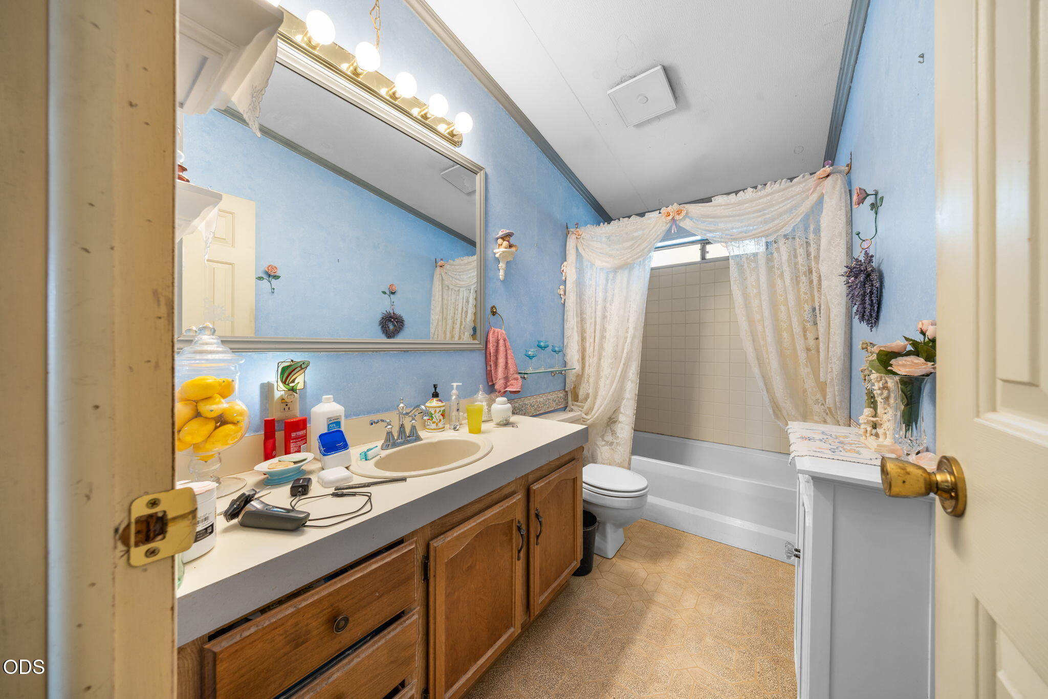 21010 Yeoman Road Bend, OR 97701 - Photo 19 of 33