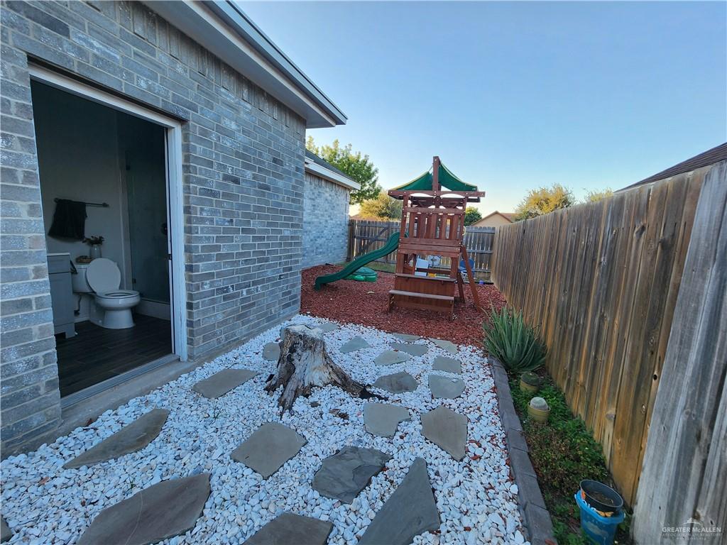 2821 Grayson Avenue McAllen, TX 78504 - Photo 4 of 31 a view of a backyard with furniture