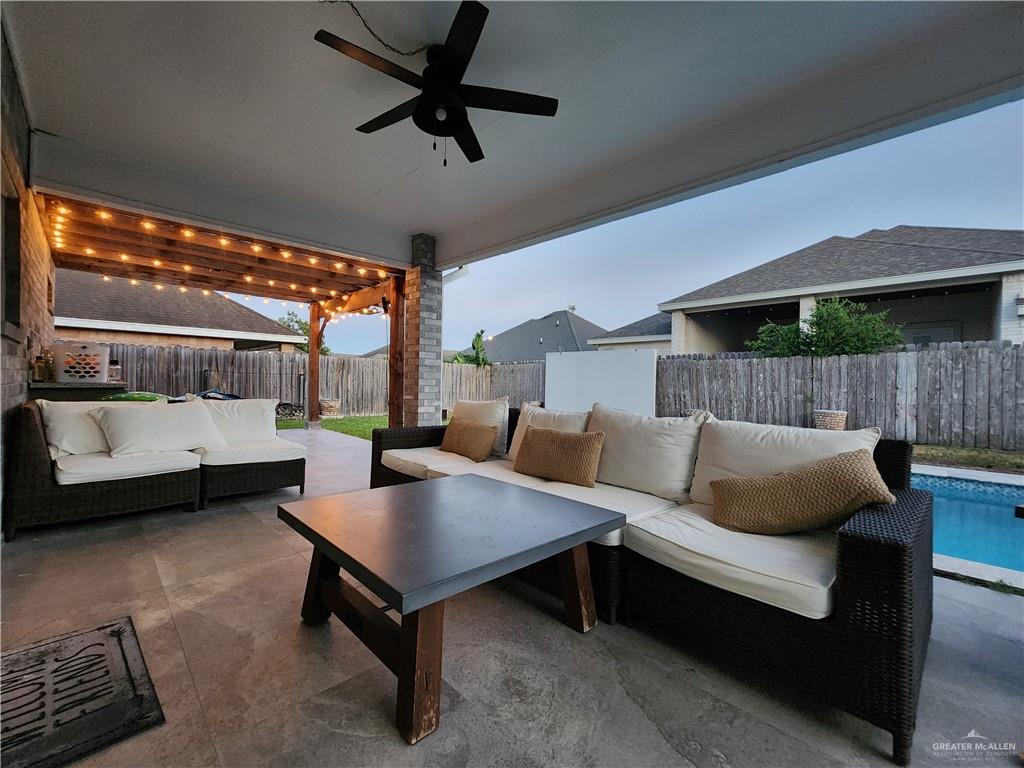 2821 Grayson Avenue McAllen, TX 78504 - Photo 10 of 31 a living room with furniture and a large window