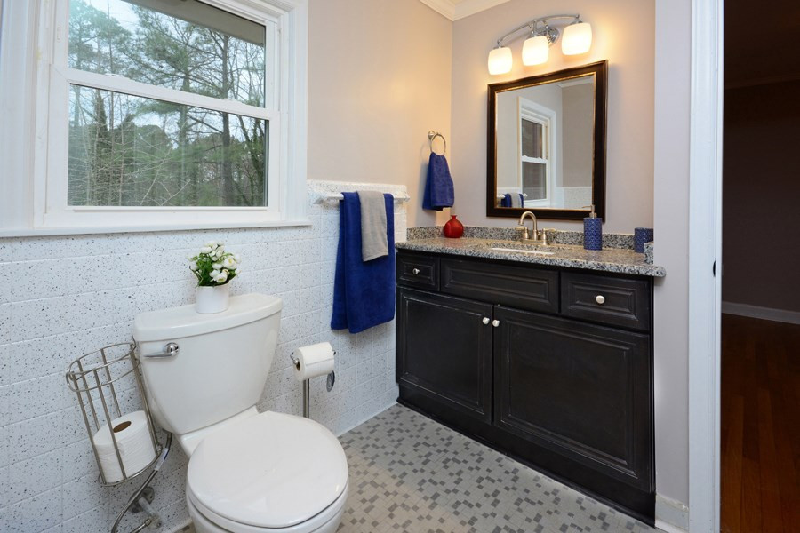 3600 Dixon Road Durham, NC 27707 - Photo 15 of 19 Bathroom