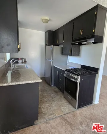 $1,695 | 2219 South Crenshaw Boulevard, Unit 5, Los Angeles, CA 90016