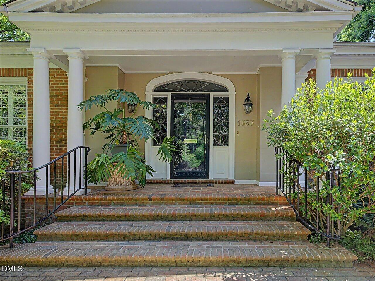 1333 Diehl Street Raleigh, NC 27608 - Photo 10 of 95