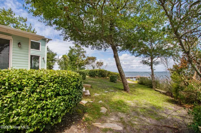 $799,900 | 1 West Court, Pine Knoll Shores, NC 28512