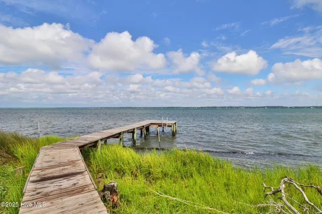 $799,900 | 1 West Court, Pine Knoll Shores, NC 28512