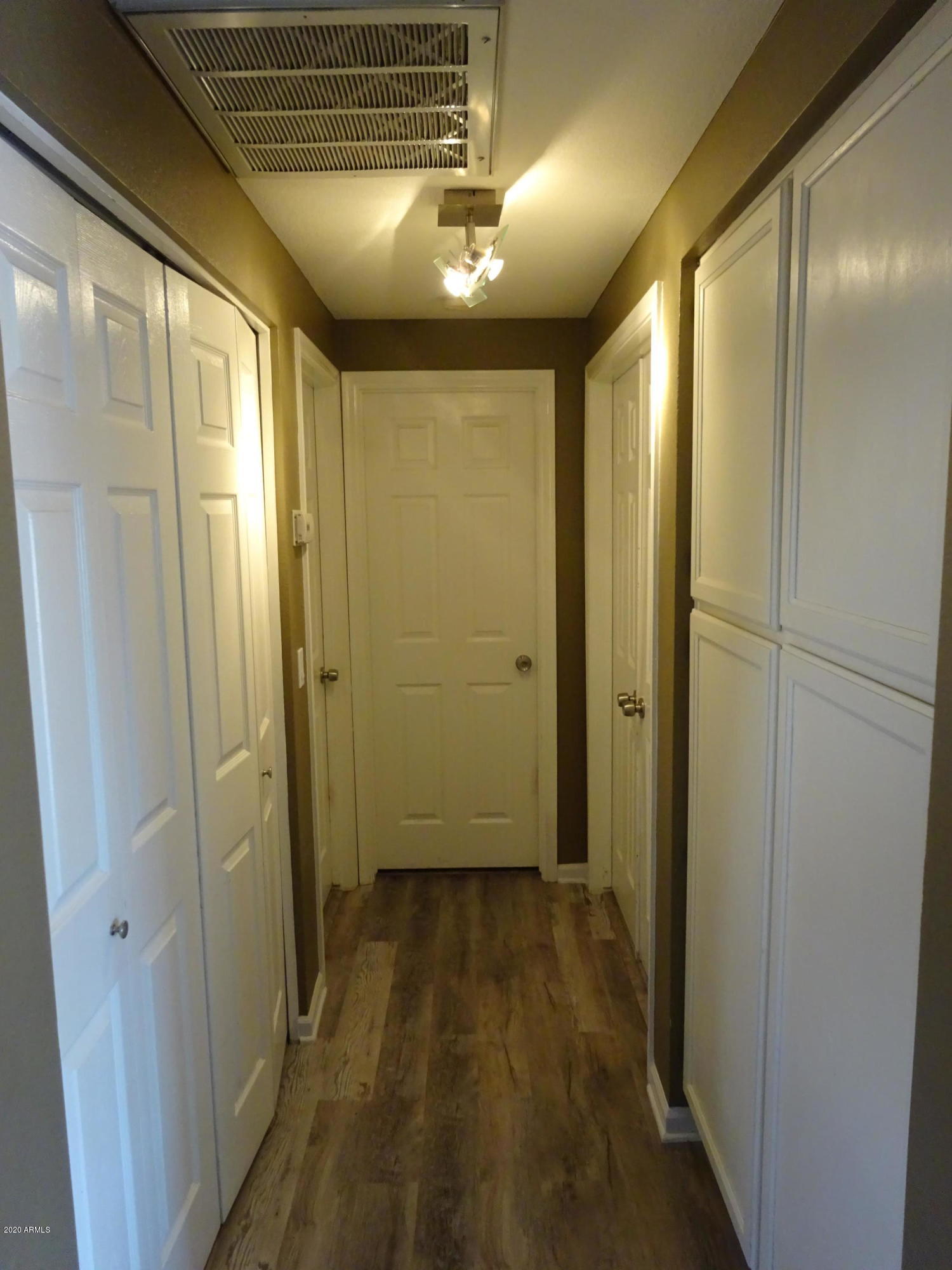 5640 East Bell Road, Unit 1022 Scottsdale, AZ 85254 - Photo 12 of 27 a view of a bathroom