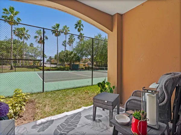 $2,400 | 5095 Fairways Circle, Unit I112, Vero Beach, FL 32967