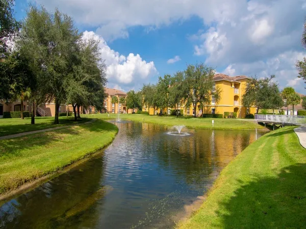 $2,400 | 5095 Fairways Circle, Unit I112, Vero Beach, FL 32967
