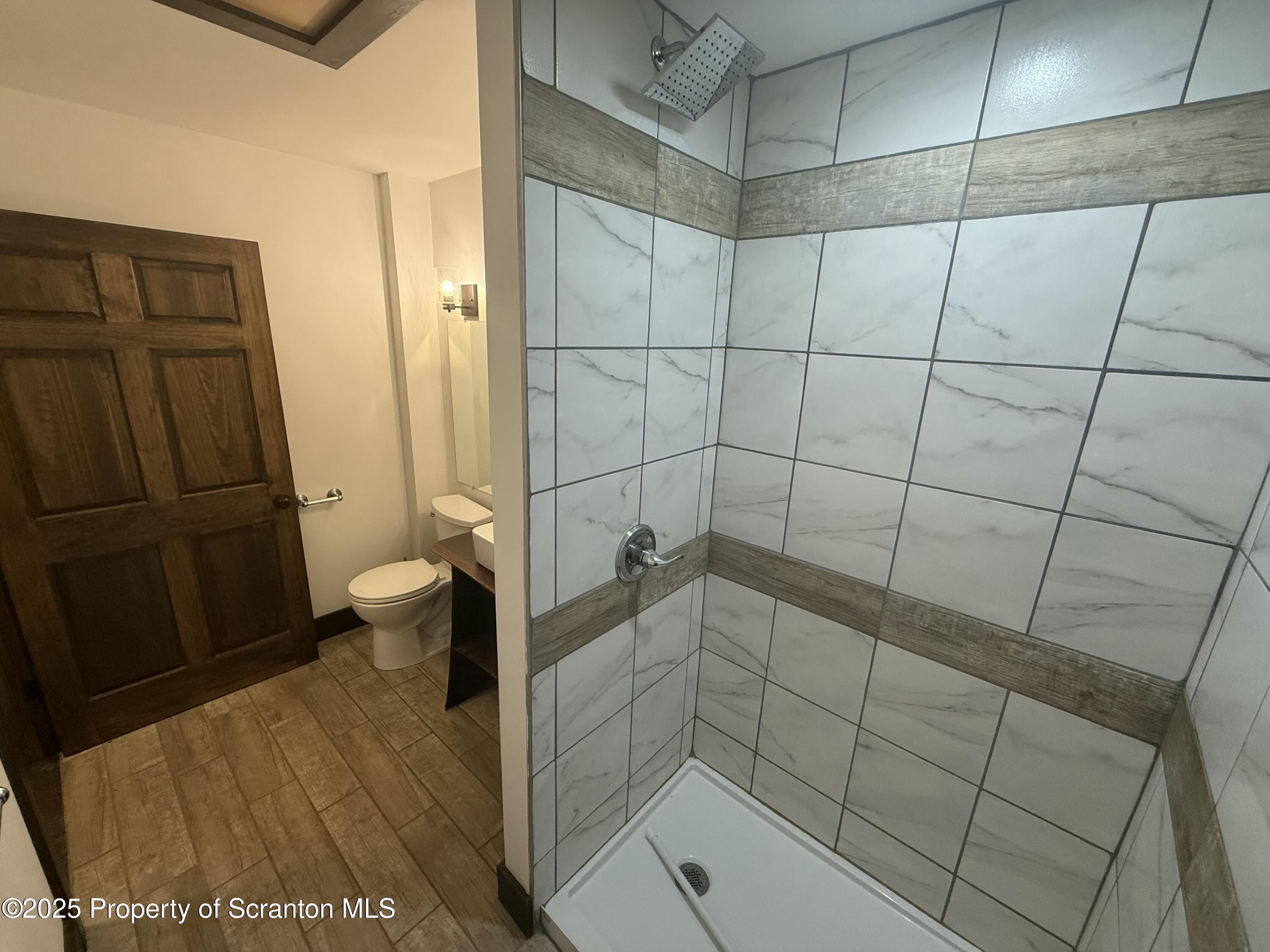 103 Park Street, Unit 1A Honesdale, PA 18431 - Photo 7 of 15 a bathroom with a shower