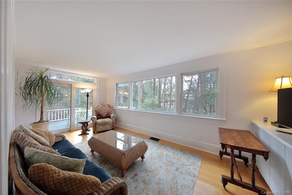 11 Howland Road Asheville, NC 28804 - Photo 14 of 35 Gallery Image 14