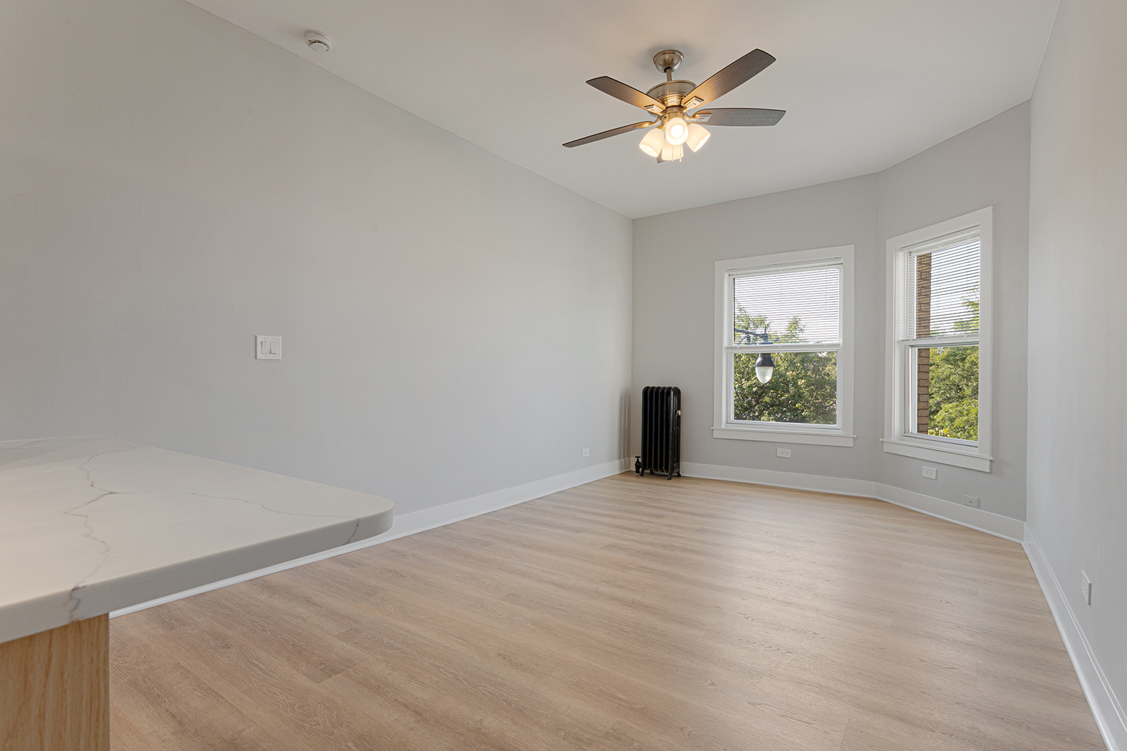 7600 North Sheridan Road, Unit 305 Chicago, IL 60626 - Photo 3 of 9