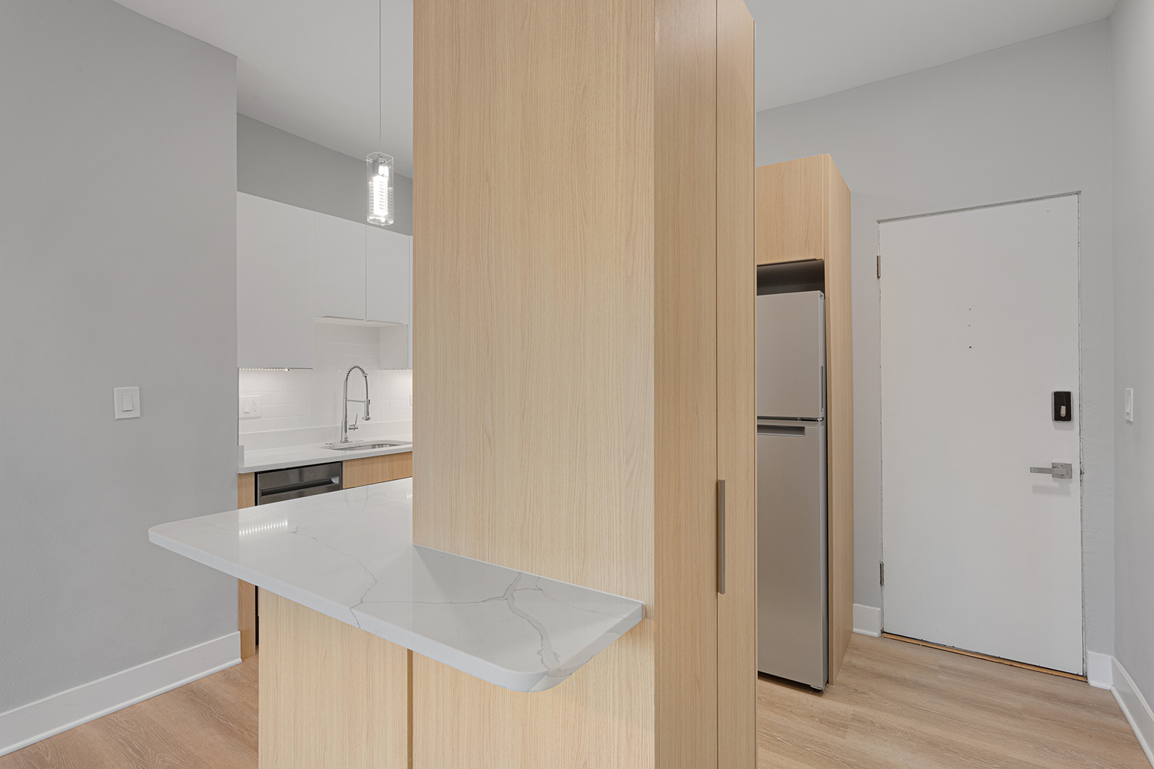 7600 North Sheridan Road, Unit 305 Chicago, IL 60626 - Photo 5 of 9