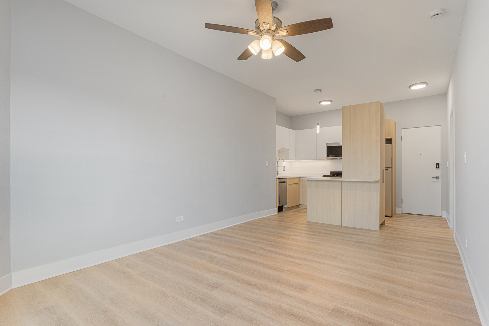 7600 North Sheridan Road, Unit 305 Chicago, IL 60626 - Photo 6 of 9