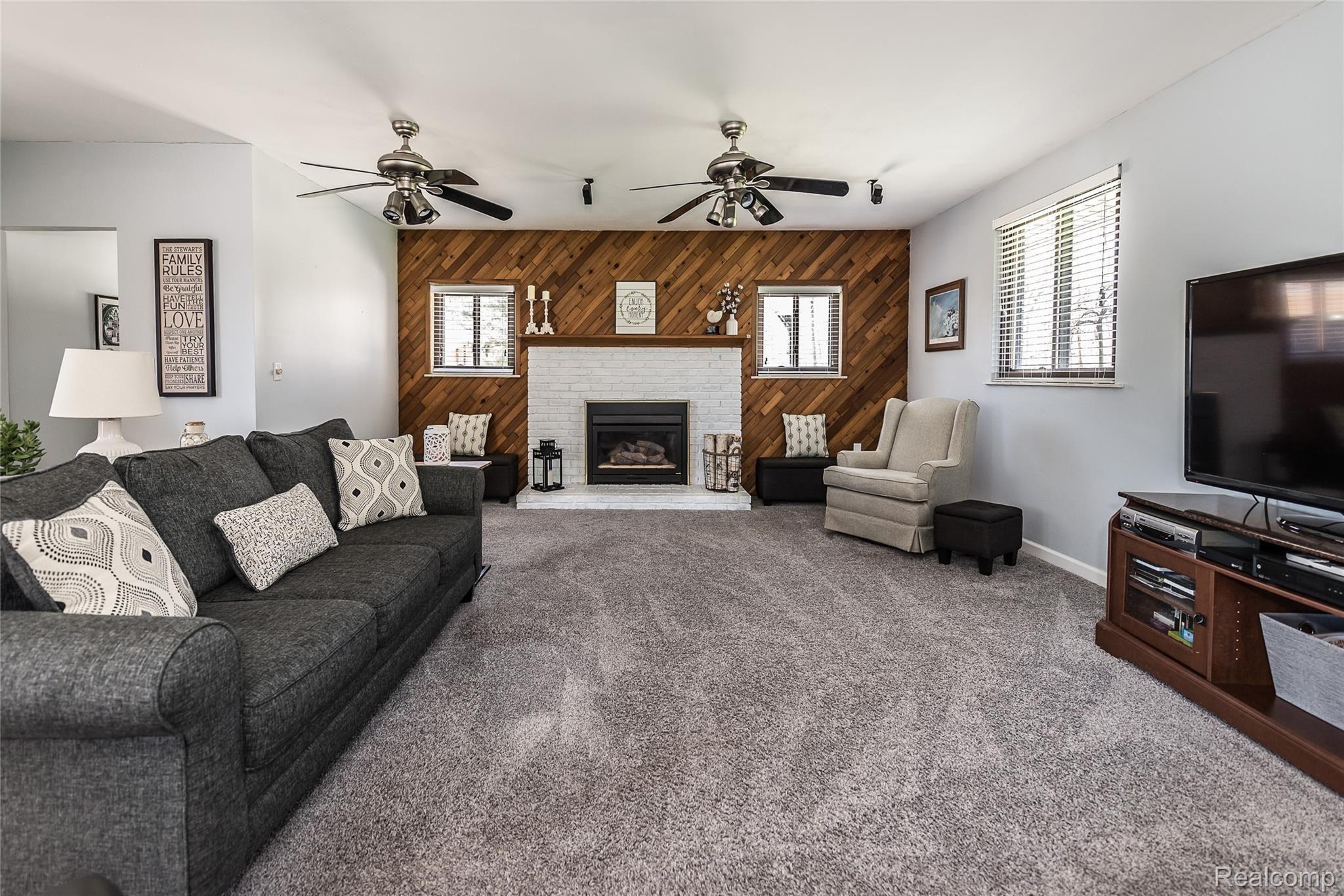 10805 Wynns Road Pinckney, MI 48169 - Photo 17 of 51 DSC_2210.jpg