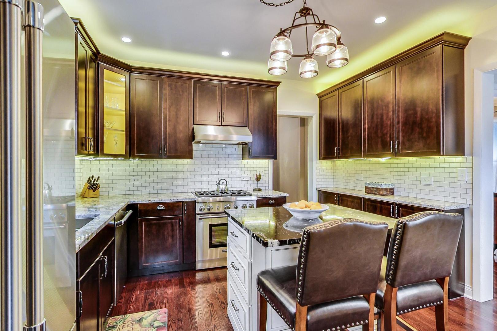 195 Lawton Road Riverside, IL 60546 - Photo 14 of 50