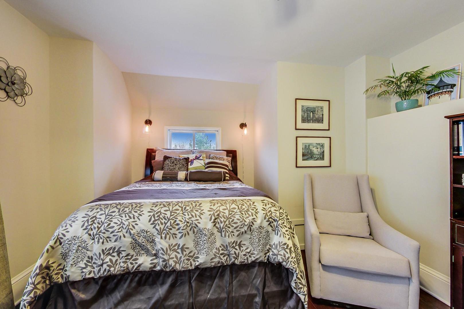 195 Lawton Road Riverside, IL 60546 - Photo 20 of 50