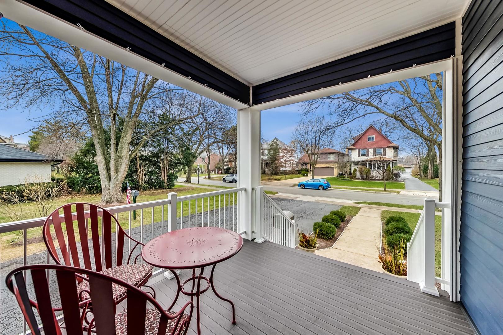 195 Lawton Road Riverside, IL 60546 - Photo 4 of 50