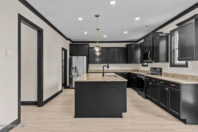 $399,000 | 203 Violet Terrace Court, Hubert, NC 28539