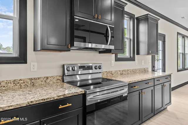 $399,000 | 203 Violet Terrace Court, Hubert, NC 28539