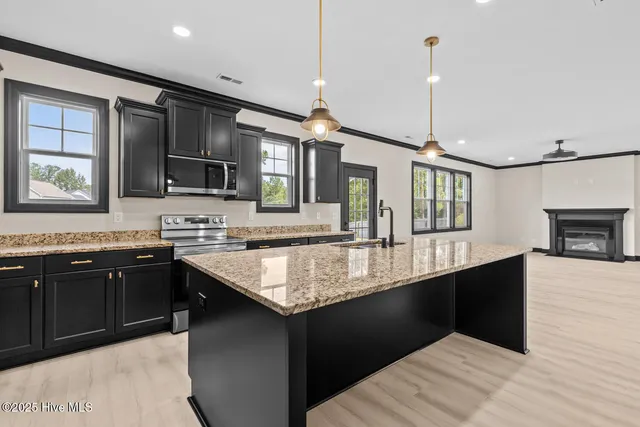 $399,000 | 203 Violet Terrace Court, Hubert, NC 28539