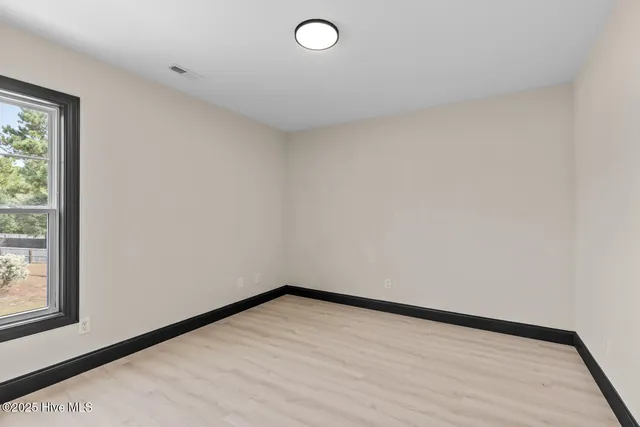 $399,000 | 203 Violet Terrace Court, Hubert, NC 28539