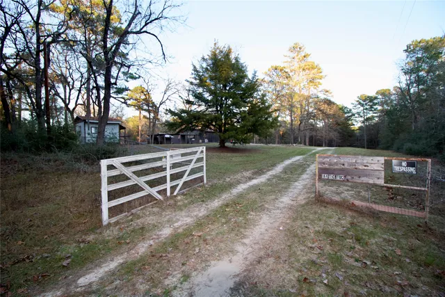 $129,900 | 184 Tic-Toc Lane, Trinity, TX 75862