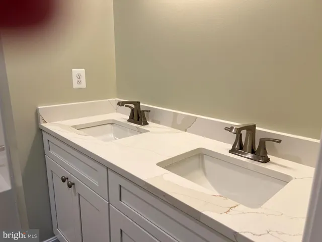 a close view of sink and tap